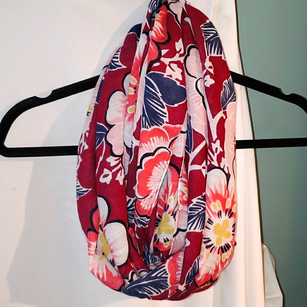 Infinity scarf